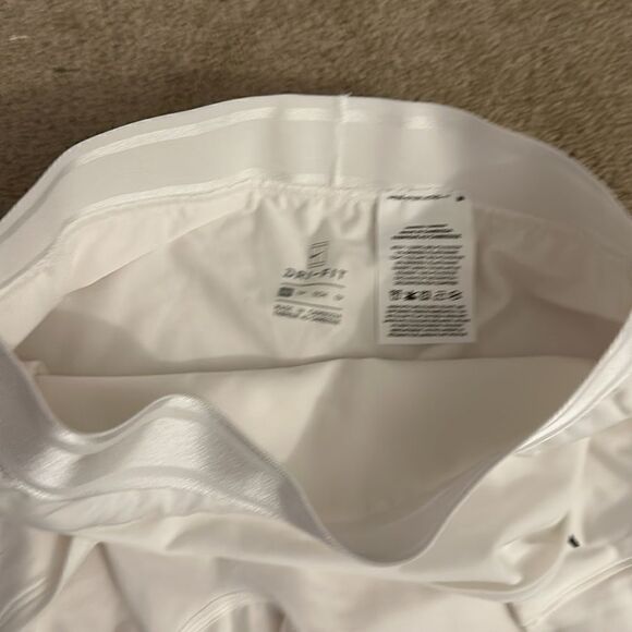 Nike Dri Fit White XS skirt NEW - Picture 3 of 5